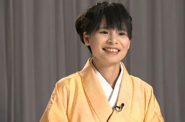 【悲報】将棋の女流棋士、解説中に対局者が離婚していた事を勝手にバラしてしまう