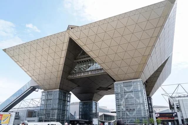 【悲報】コミケのコスプレーヤー「もう暑いじゃなく"苦しい"」