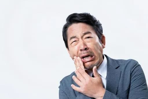 【悲報】新しい銀歯被せてから信じがたいくらい奥歯痛いんやがｗｗｗｗｗｗｗｗｗｗｗｗｗｗｗｗ