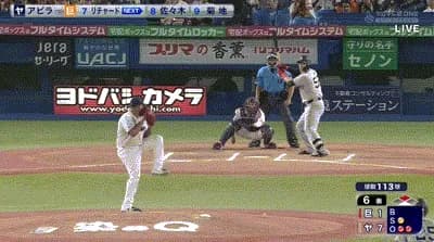 【ヤクルト対巨人18回戦】巨人、６回表２アウト二塁からリチャードのタイムリーで１点を返す！！！！！