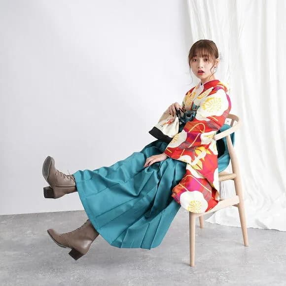 【浪漫】袴にブーツの大正時代のJKとかいう存在ｗｗｗｗｗｗｗ