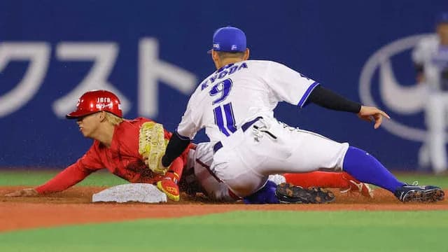 カープ羽月が『1試合3盗塁』でバウアー攻略！前戦の被4盗塁をやり返し16盗塁到達