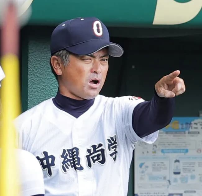 沖縄尚学・比嘉公也監督がネットで話題の「モウリーニョ似」について言及「野球じゃないところでも…」