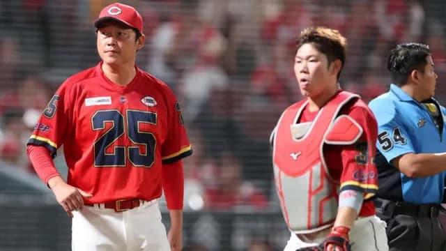 カープ坂倉に『守備固め石原』新井監督「1点もやれない所で石原にスイッチしました」【監督談話/反省会】