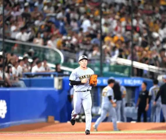 阪神・石井　江夏に並ぶ４１回無失点　球団歴代３位　悪送球に「話にならない」と表情は厳しく