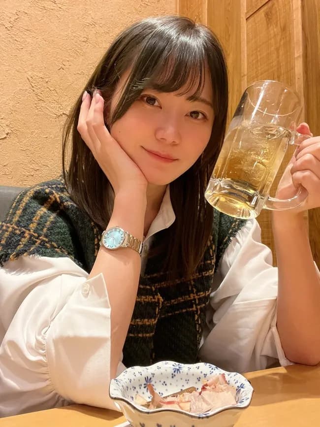 【画像】人気ぼっち系YouTuber(27)、不倫しただけで誹謗中傷に晒され適応障害になり飛び降り自殺未遂