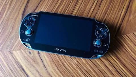 PSVITAで面白いゲームないか？