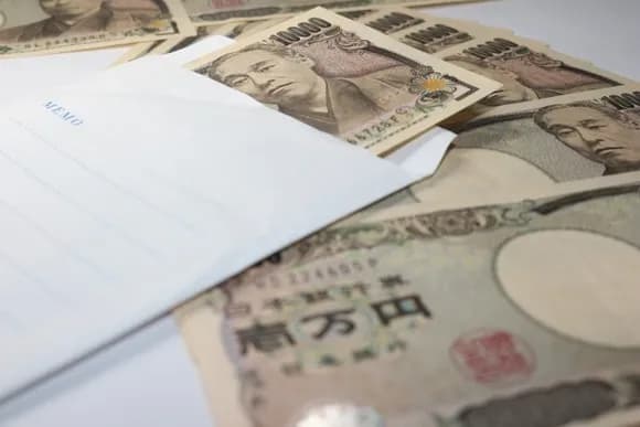 【悲報】韓国人のパチ屋社長、自民党に投票しろと現金を配って逮捕ｗｗｗｗｗｗｗｗｗｗ