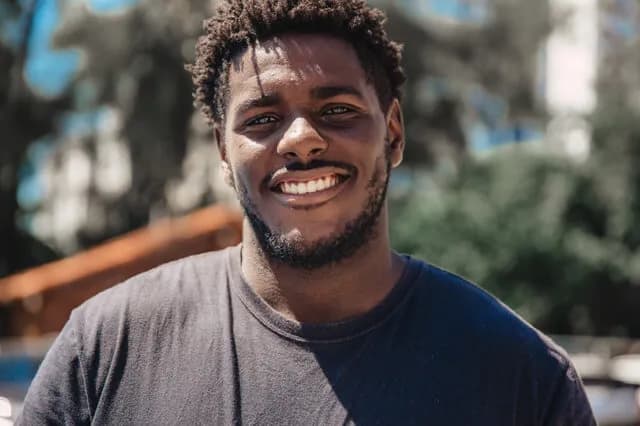 【悲報】ナイジェリア人「特別ビザ廃止?差別か?フザケンジャネーヨ」