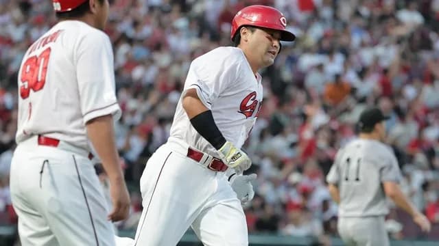 カープ末包の不調の原因は？低いコンタクト率と高いボール球スイング率