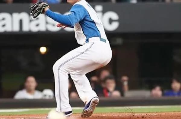 内野ゴロを「捕る」行為と「送球する」行為がなかなか連動できないんやが