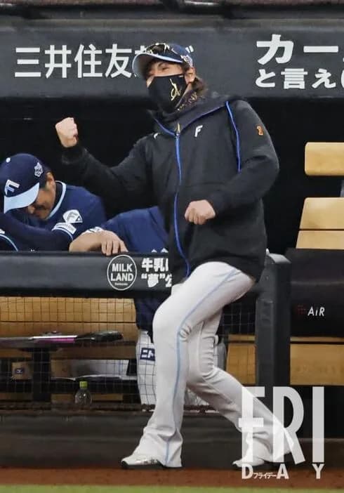 「興奮して仕方ない！」新庄剛志監督の”珍発言”「首位攻防戦はビンビンですから！」