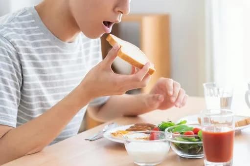 【悲報】一人暮らしワイ、もう何を食えばいいのかわからない模様ｗｗｗｗｗｗｗｗｗｗｗｗｗｗｗｗ