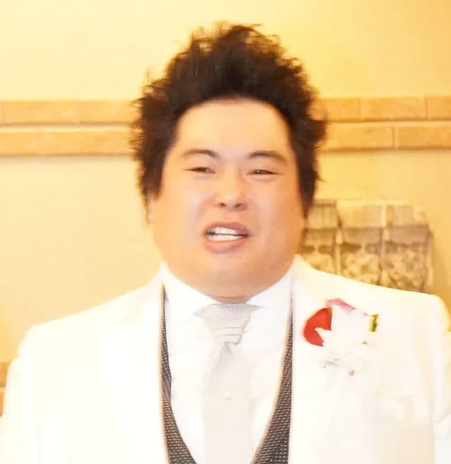 へずまりゅう、外国人が会計前に商品を食べてしまう問題に「容赦なく逮捕するべきだ」