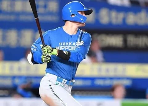 【日本ハム】清宮幸が4年連続2桁となる10号ソロ 前日痛恨走塁ミス、名誉挽回の一発