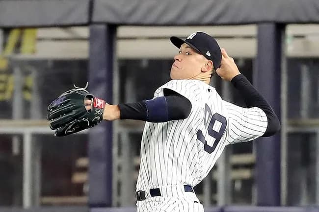 【悲報】アーロン・ジャッジさん、肩が完治せず球速99キロまで落ちるｗｗｗｗｗ