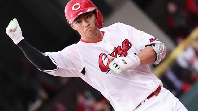 カープ中村奨成、猛打賞!中日柳を4回6得点KO!!