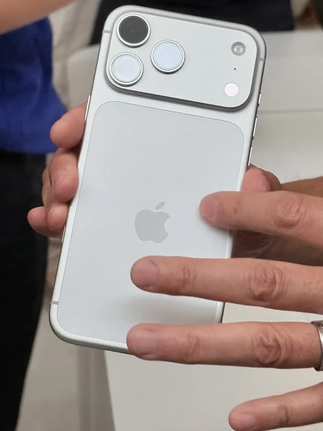 【画像】最新のiPhone、とんでもなくダサくなり大炎上ｗｗｗｗｗｗｗ