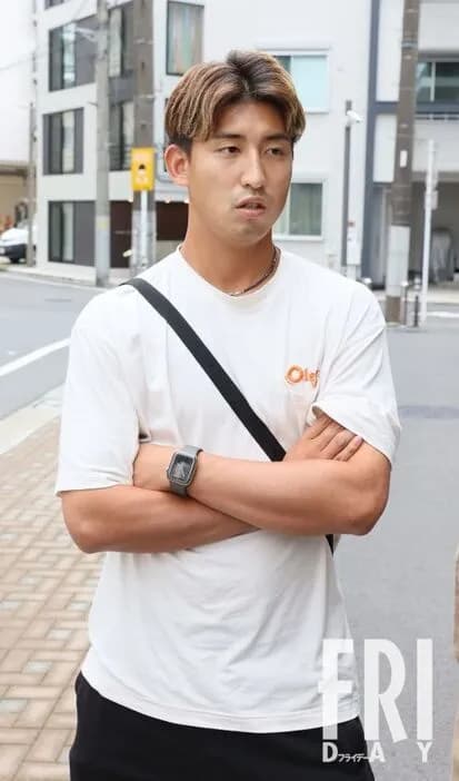 ヤクルト「期待の星」投手「相手女性は金銭目的。『3000万円よこせ』って言うんですよ。批判されキツイ…」