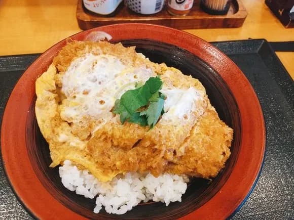 【画像】令和のかつ丼、超絶進化してしまうｗｗｗｗｗ