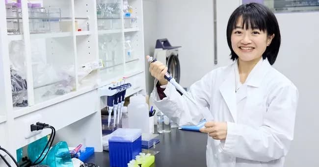 【画像】東大卒の研究者さん(41)が声優の金田朋子さんに似てると話題に