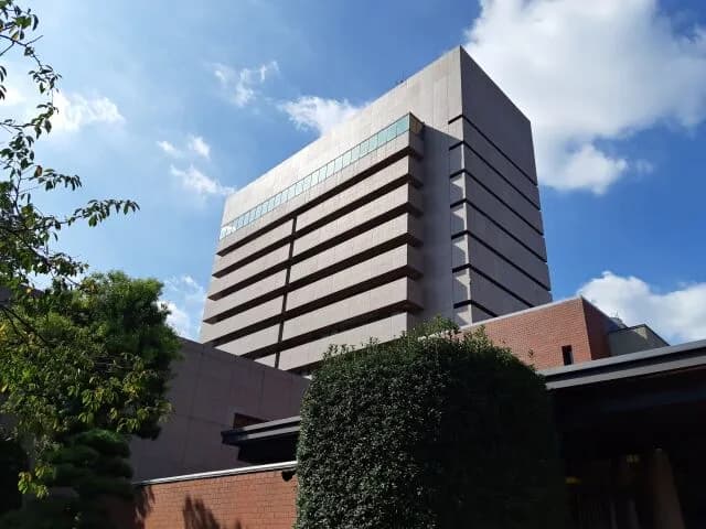 【悲報】前橋ラブホ市長、ポケットマネーでラブホ利用も法律違反でダメっぽいwwww