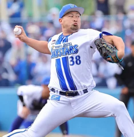 DeNA森唯斗の引退試合に大量の花束　最終登板は「一番投げていた場所で」三浦監督が明かす