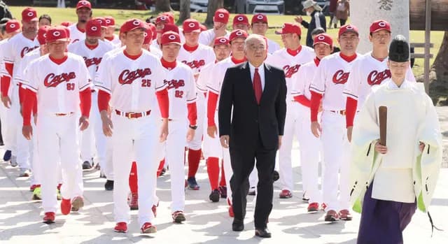 カープ内田＆渡邉、松田オーナーの意向で外野挑戦！辻も先発転向へ