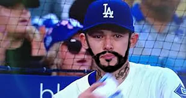 佐々木朗希、160キロ越え連発で3人で抑える