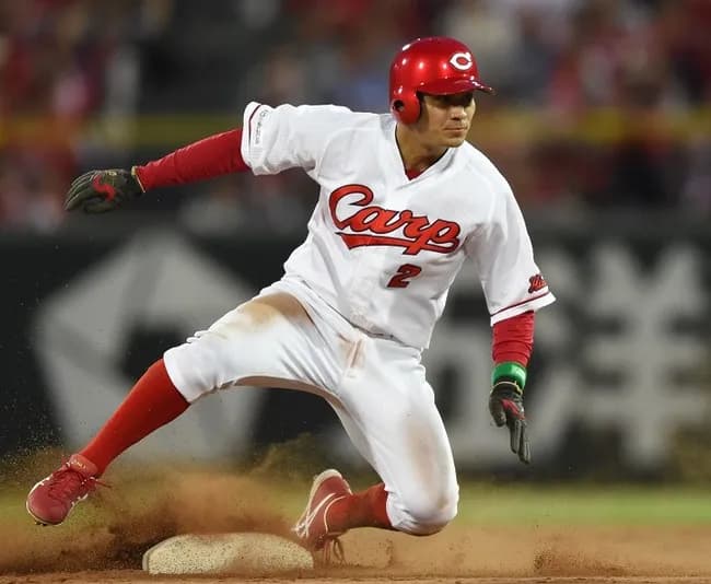 広島・田中広輔（36）「今年で引退するつもりだった。でもこの2軍成績じゃ辞められないんですよ」