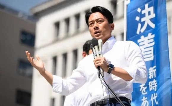 【画像】小泉☆自演乙☆進次郎、討論会中もスマホｗｗｗｗｗ