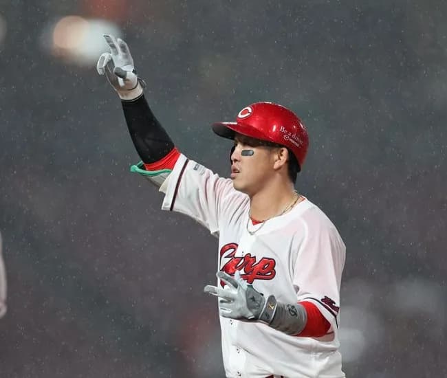 小園海斗、逆転で最高出塁率奪取！