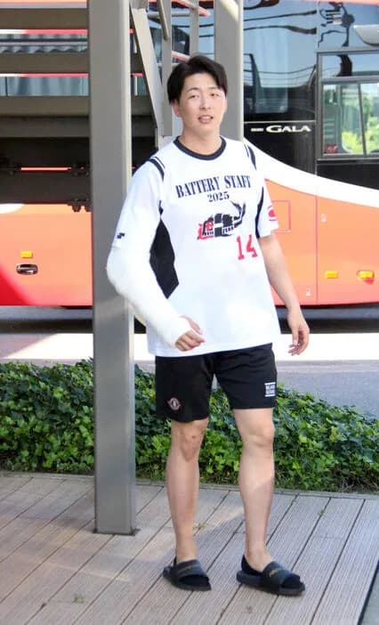 広島大瀬良、もう骨がボロボロで手術しても肘が伸びない