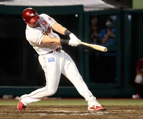 楽天ボイド６７試合打率・３００、３９打点13本　オフに争奪戦か？？
