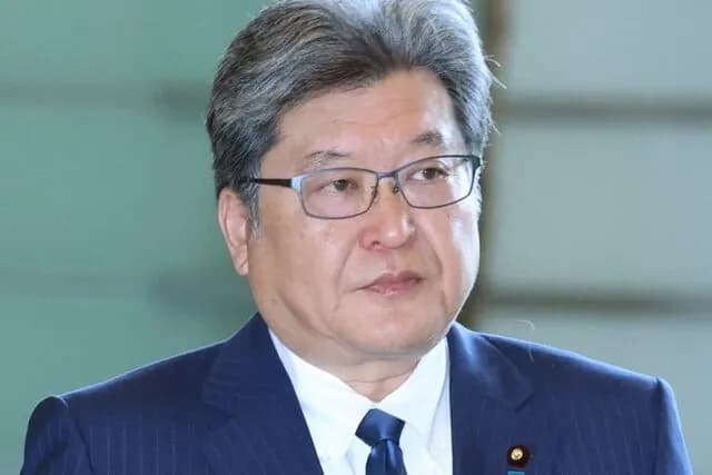 【朗報】萩生田光一、涙「こんなに批判を受けても私を使ってくれた高市さんの思いに絶対に応えます！」