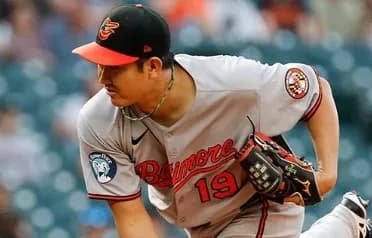 【悲報】2025年菅野智之10勝10敗33被本塁打防御率4.64投手WAR0.1←これｗｗｗｗｗ