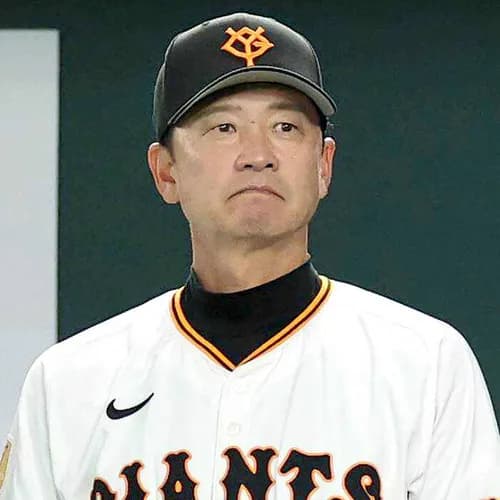 巨人・二岡智宏ヘッドコーチが今季限りで退団へ