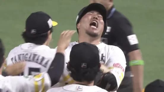 山川穂高「あぶねぇあぶねぇー！！」「まじでサードゴロで終わったと思った」