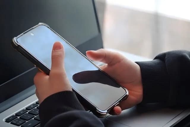 「スマホ」←何年で買い替える？？