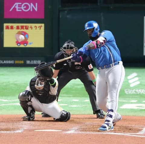 【日本ハム】レイエス“確信”同点弾　スタンドインまでほぼ歩かず自軍ベンチに向かい雄たけび