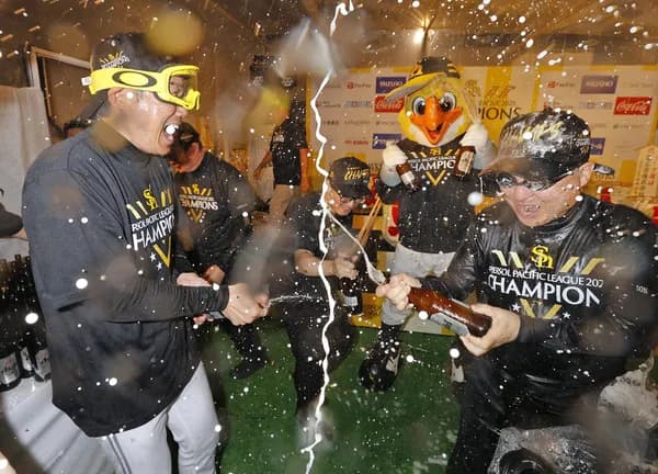 ホークスCS突破時はビールでなく「シャンパンファイト」に