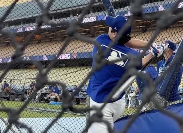 不振の大谷さん、打撃練習でとんでもない打球を飛ばす