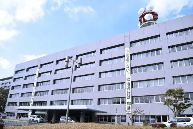 教員免許偽造わいせつ教師、追跡逃れるため養子縁組で最低でも3回苗字を変えていたｗｗｗｗｗｗ