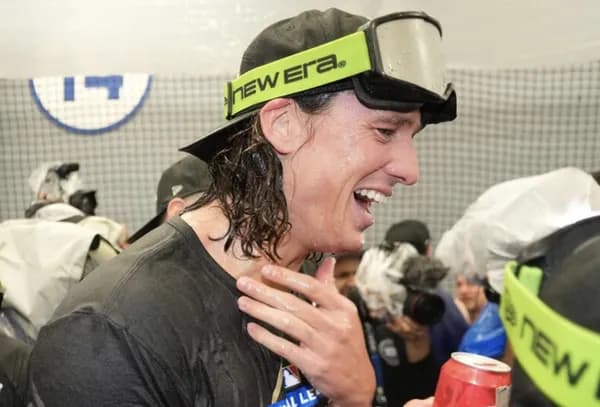 ドジャース・グラスノー「大谷翔平はヤバイ。異常だよ、クレイジーだよ」