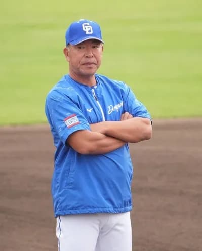 中日、嶋基宏ヘッドコーチ招聘はフロント主導か？  井上監督「俺が動いているんじゃない」
