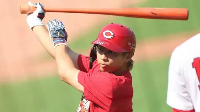 カープ羽月、菊池からセカンド奪取へ！「菊池さんから獲らない限り、代走で終わってしまう」ノーステップ打法に打撃改造