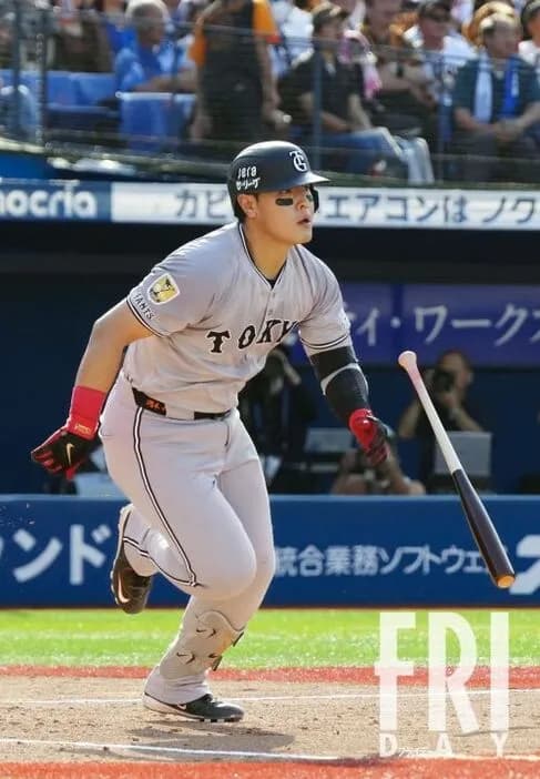 巨人フロント「岡本は来年FAでメジャー移籍しちゃうしポスティングしようや」阿部「😡」