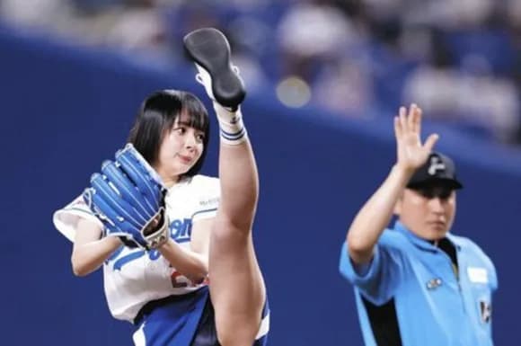 【画像】岡田紗佳とかいうプロ始球式女子ｗｗｗｗｗｗｗｗｗｗｗｗｗｗｗｗｗｗｗ
