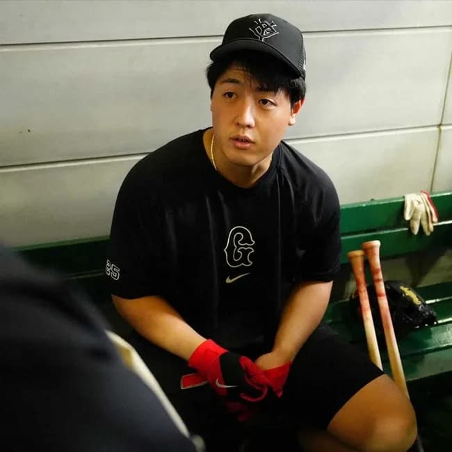 巨人・岡本　“ポスティングしない”報道に「何とも言えない」　今後球団と話し合いへ