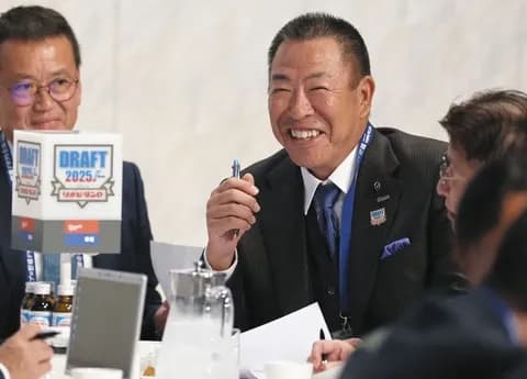 中日井上監督、「バランスよく取れた」ドラフト総括し安堵